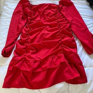 Squared neck ruched side lantern sleeve layered hem dress